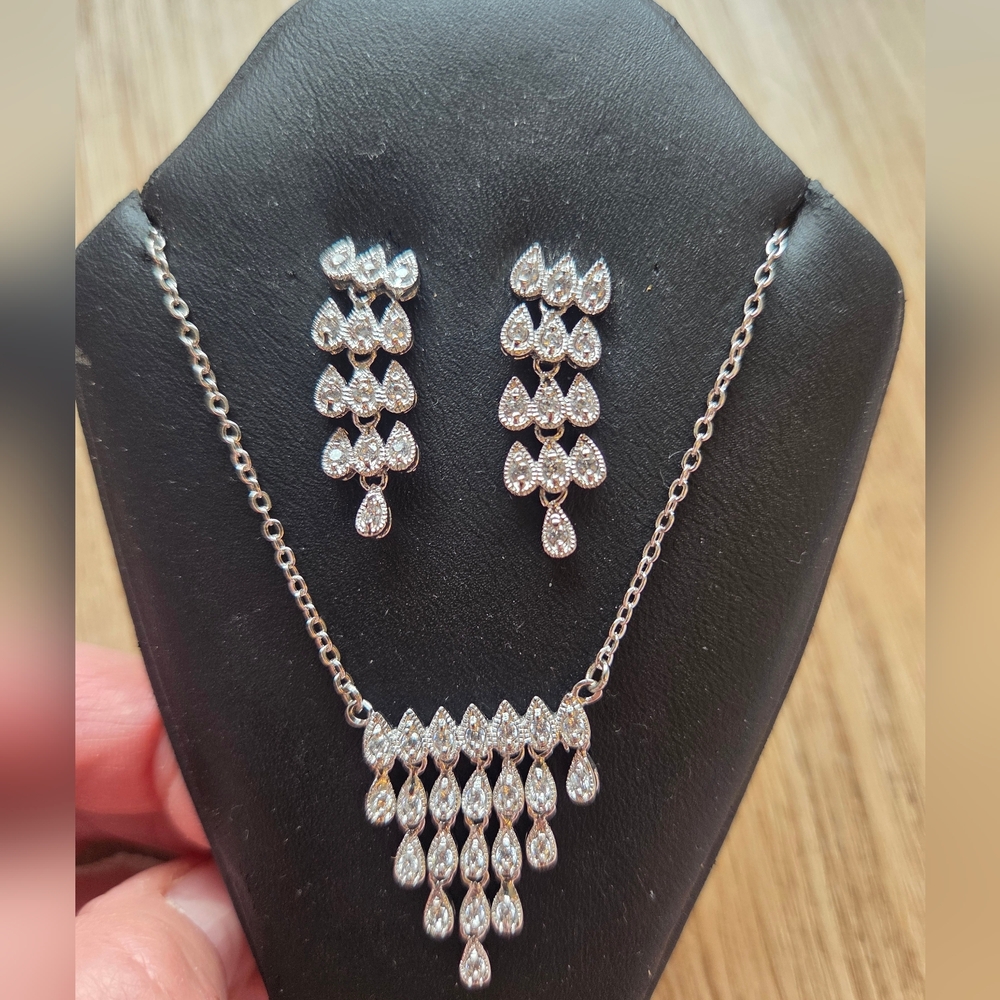 MARIELL Rhinestone Earrings & Necklace Set. *NEW*